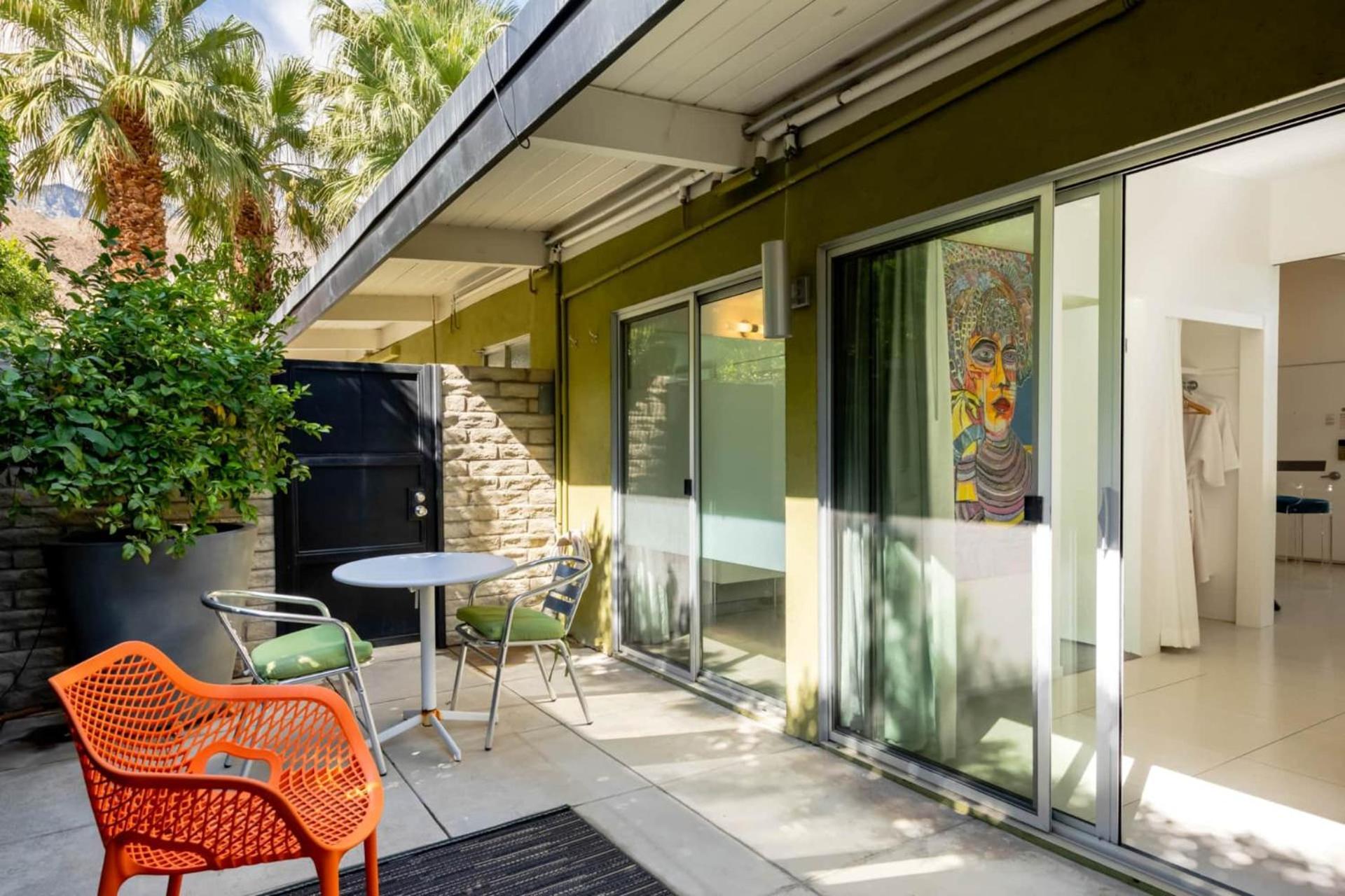 Historic Desert Star Apartment Palm Springs Exterior photo